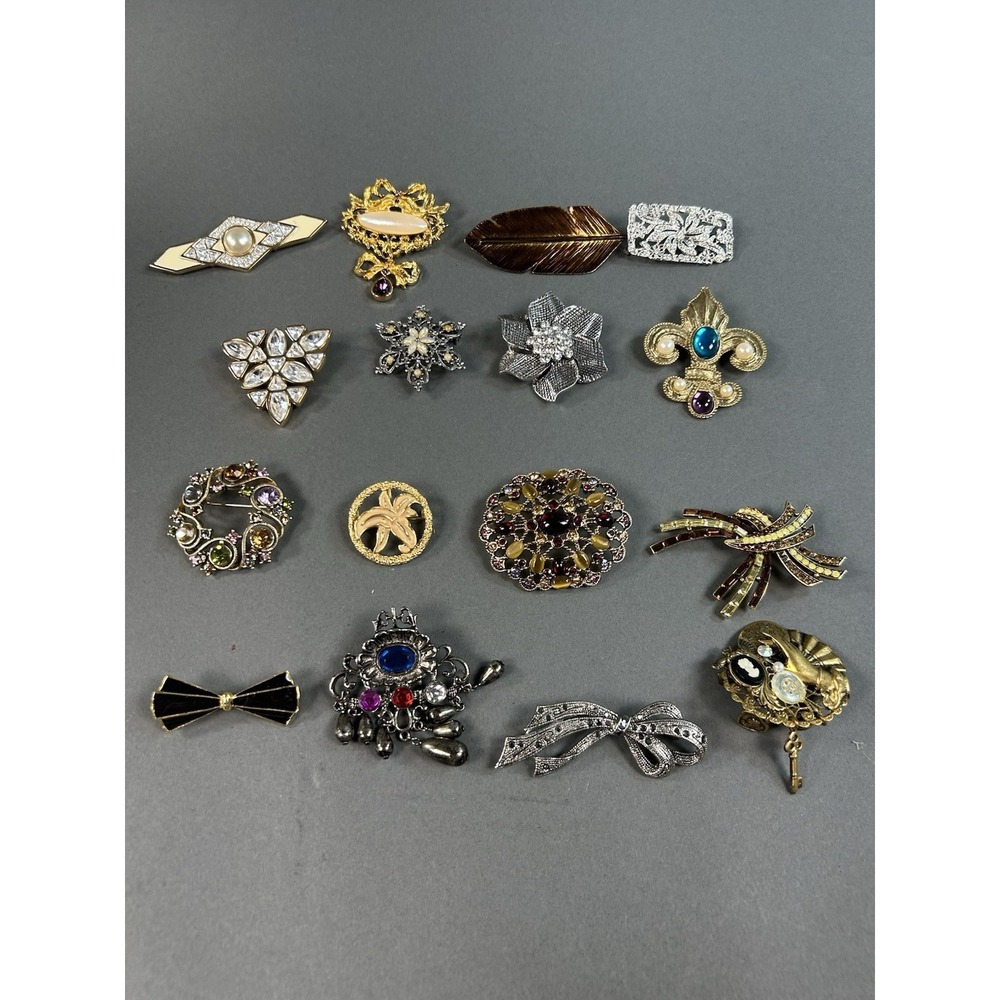 Vintage Costume Jewelry Brooch Pin Lot 16 Mixed Rhinestone‎ Faux Pearl Enamel